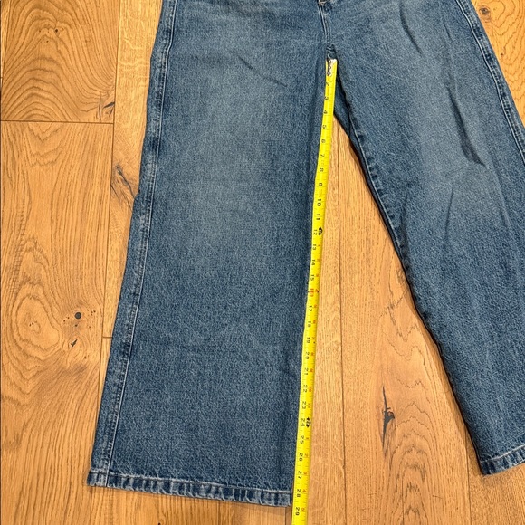 Favorite Daughter The Masha Shortie [Petite] Jeans - Picture 12 of 12